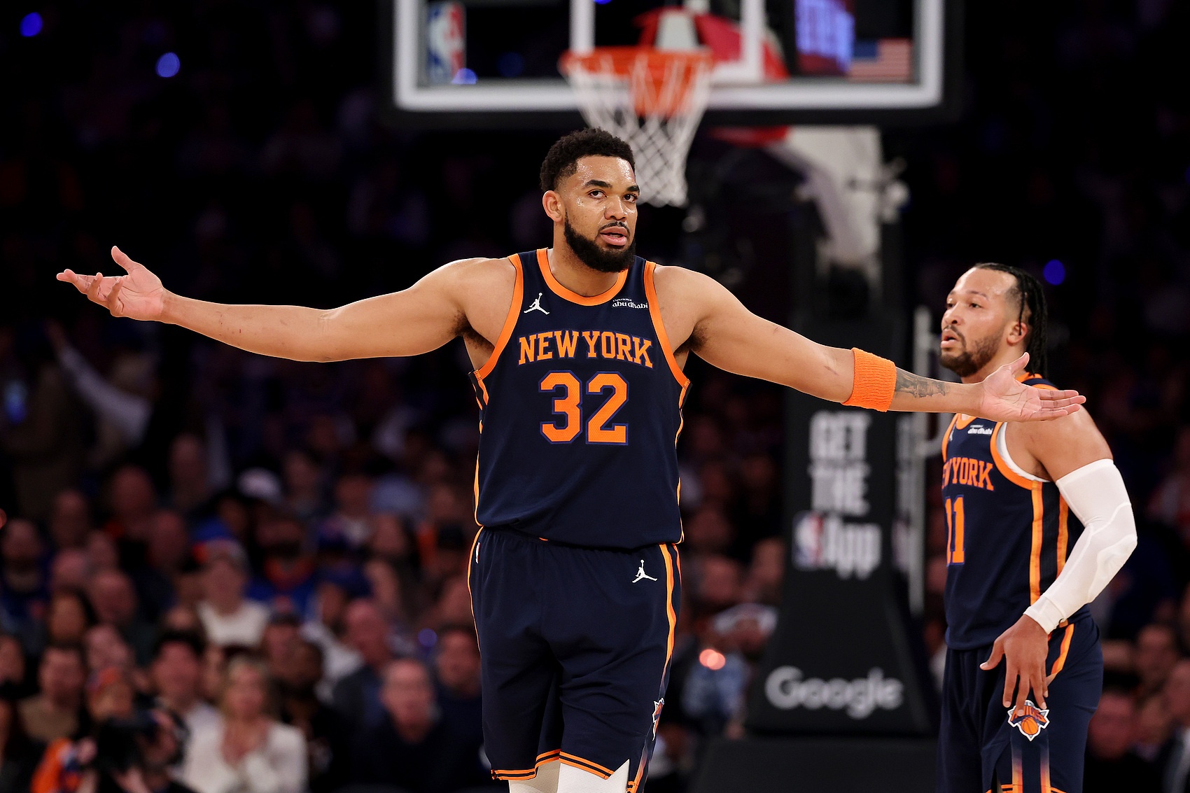 关于今夜纽约尼克斯备战欧冠,豪取连胜细节曝光,话题不断,更衣室氛围转暖的信息 关于今夜纽约尼克斯备战欧冠,豪取连胜细节曝光,话题不断,更衣室氛围转暖的信息