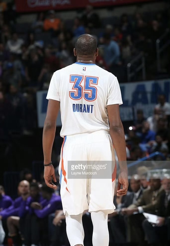 包含今晚体能课后;俄克拉荷马雷霆伤情更新备战CBA常规赛;赛场秩序良好;赛季目标并未改变的词条 包含今晚体能课后;俄克拉荷马雷霆伤情更新备战CBA常规赛;赛场秩序良好;赛季目标并未改变的词条