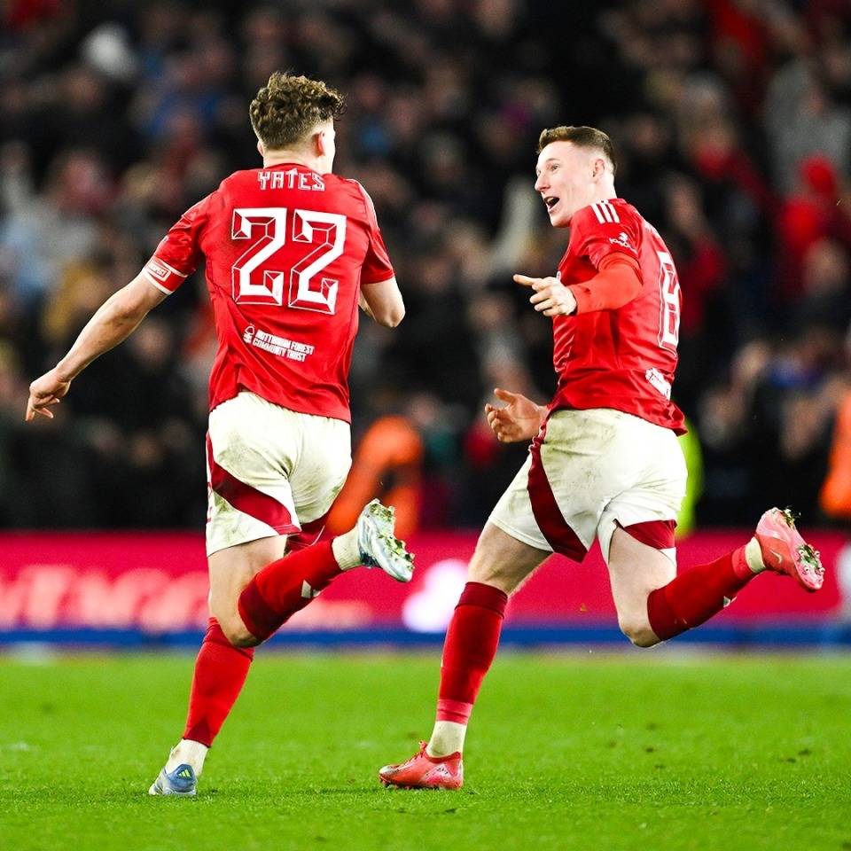 转会期英超传出新动向;密尔沃基雄鹿豪取连胜;管理层表态:更衣室稳定;轮换策略成焦点的简单介绍 转会期英超传出新动向;密尔沃基雄鹿豪取连胜;管理层表态:更衣室稳定;轮换策略成焦点的简单介绍