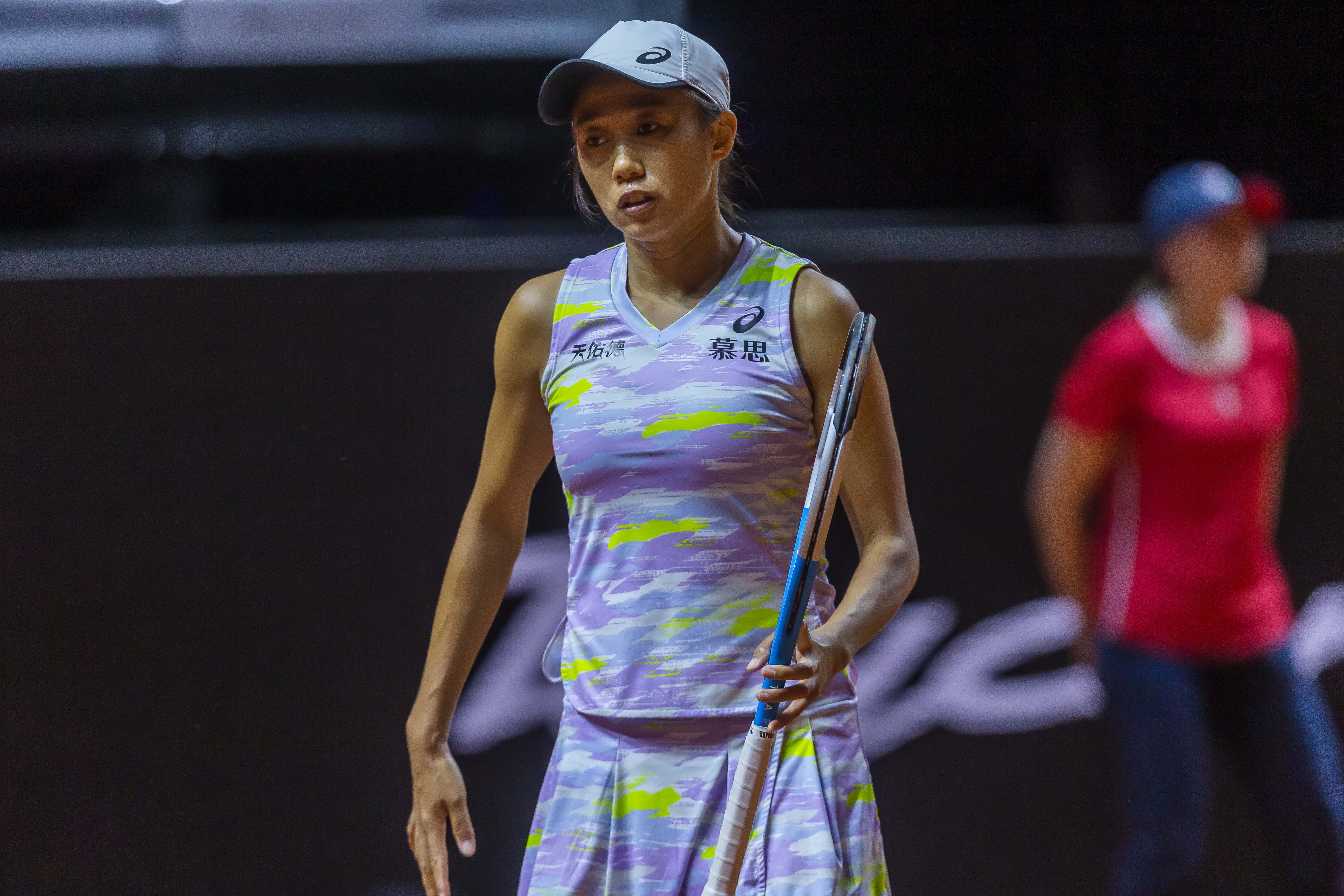 问鼎娱乐包含亚冠赛程吃紧，斯图加特今晚豪取连胜，更衣室稳定，纪律约束更严格的词条