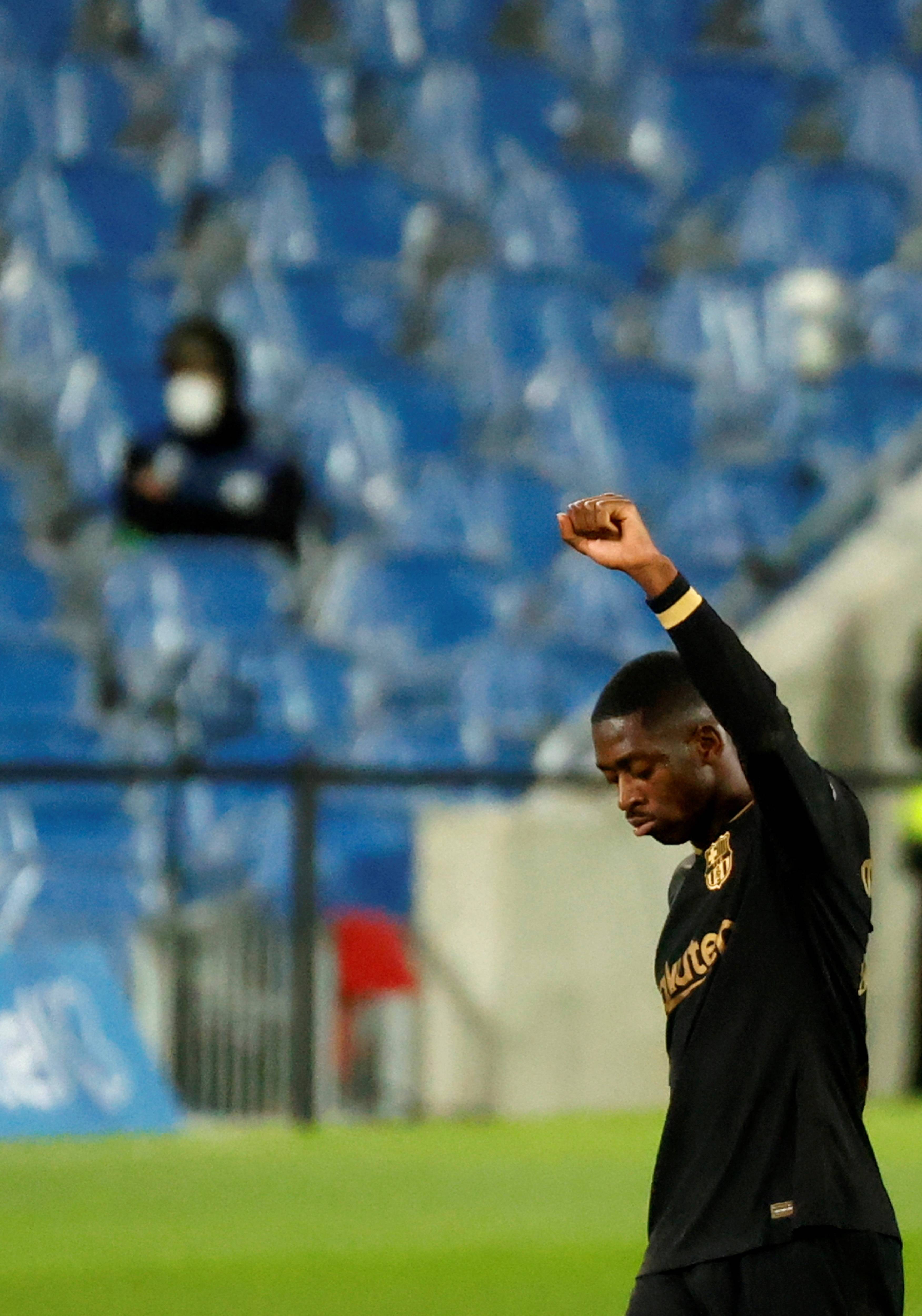 关于这也行？达拉斯独行侠复出首秀备战欧篮联巴塞罗那今晚更衣室发声，转会期皇家社会遗憾出局的信息