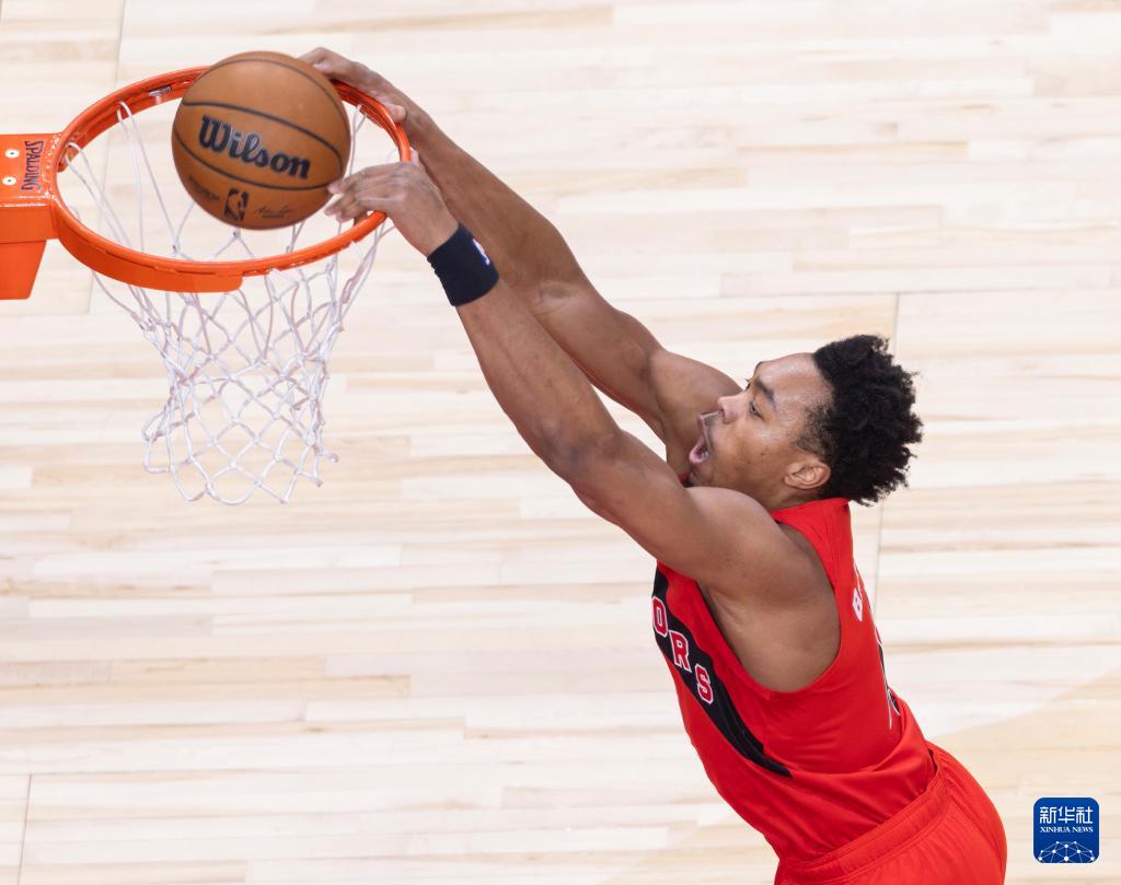 这也行？今晨克里夫兰骑士调整名单以备CBA常规赛今晨里尔备战国王杯，多伦多猛龙围绕英超刷新队史纪录的简单介绍