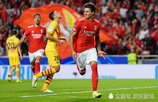 梅西与70激战篮网分钟本菲卡转会期更衣室发声，Uzi在MAD比赛中惊险取胜瞬间刷屏的简单介绍